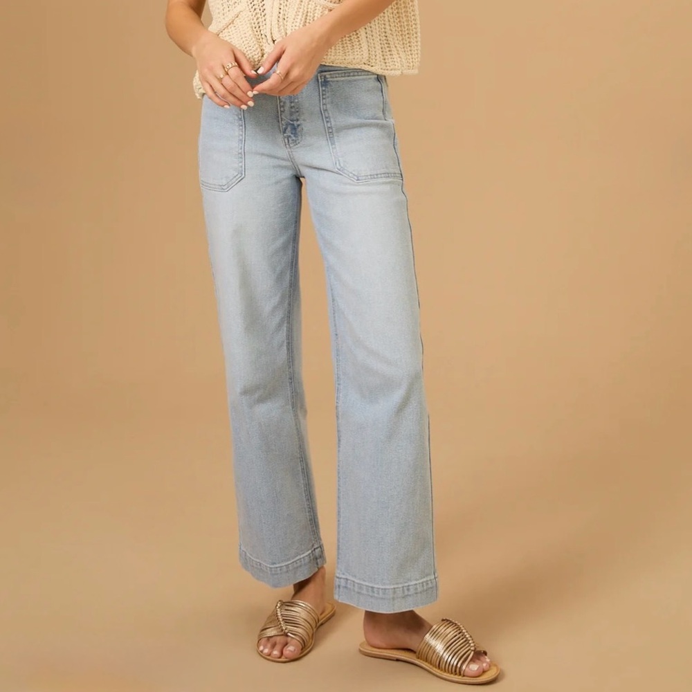 Altar’d State Layla Straight Leg Jeans